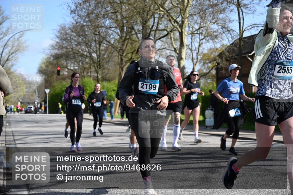 12.04.2026 - 45. Internationalen Wilhelmsburger Insellauf J. Mangold http://msf.ph/oto/9468626 12.04.2026 11:10:33 Ziel 2811, 2346, 3884, 3847, 3832, 2199, 3715, 2585, 4334, 3507, 3913, 2208, 2539, 2513, 2590, 2576, 2320, 5616, 2548 meine-sportfotos.de