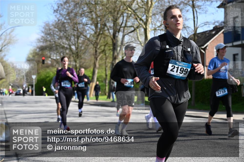 12.04.2026 - 45. Internationalen Wilhelmsburger Insellauf J. Mangold http://msf.ph/oto/9468634 12.04.2026 11:10:33 Ziel 2811, 2346, 3884, 3847, 3832, 2199, 3715, 2585, 4334, 3507, 3913, 2208, 2539, 2513, 2590, 2576, 2320, 5616, 2548 meine-sportfotos.de