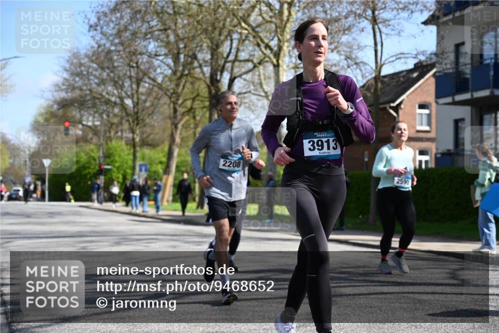 12.04.2026 - 45. Internationalen Wilhelmsburger Insellauf J. Mangold http://msf.ph/oto/9468652 12.04.2026 11:10:35 Ziel 2811, 2346, 3884, 3847, 3832, 2199, 3715, 2585, 4334, 3507, 3913, 2208, 2539, 2513, 2590, 2576, 2320, 5616, 2548, 2673 meine-sportfotos.de