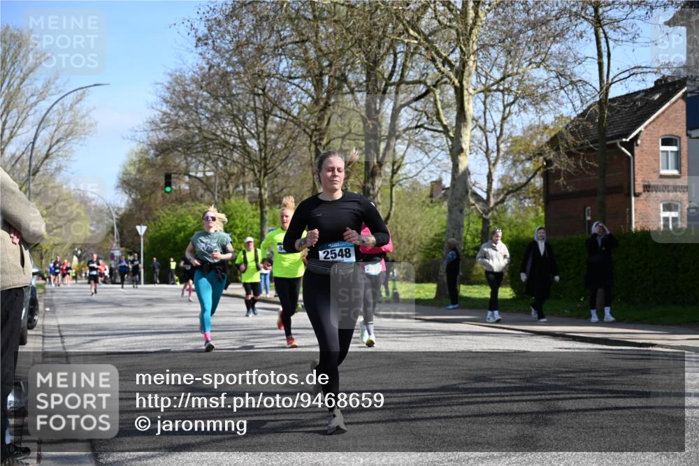 12.04.2026 - 45. Internationalen Wilhelmsburger Insellauf J. Mangold http://msf.ph/oto/9468659 12.04.2026 11:11:01 Ziel 2320, 5616, 2548, 2673, 2326, 2326, 4633, 2867, 3658, 2868, 3758, 3758, 4252, 4744, 4430, 2644 meine-sportfotos.de