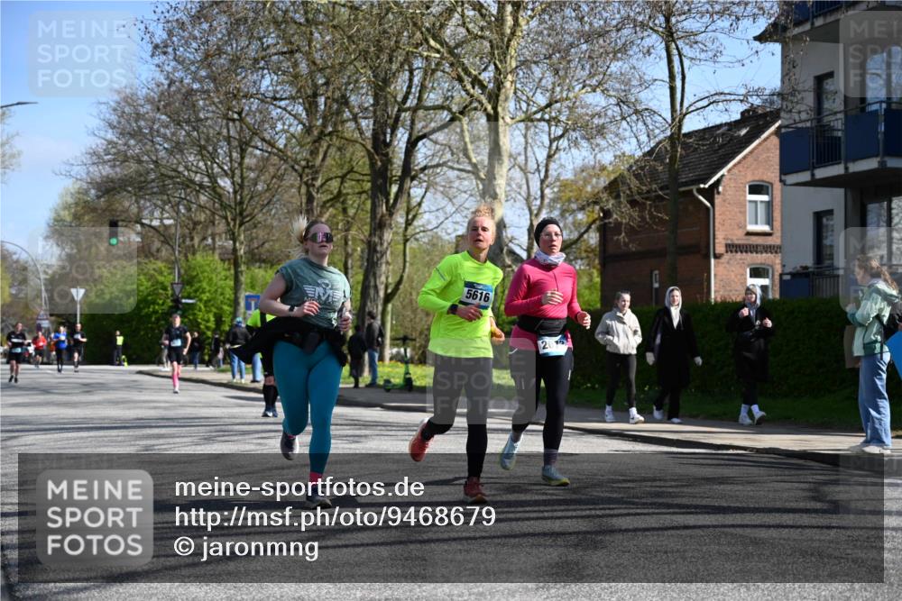 12.04.2026 - 45. Internationalen Wilhelmsburger Insellauf J. Mangold http://msf.ph/oto/9468679 12.04.2026 11:11:03 Ziel 2320, 5616, 2548, 2673, 2326, 4633, 2867, 3658, 2868, 3758, 4252, 4744, 4430, 2644, 3112, 2725, 2770 meine-sportfotos.de