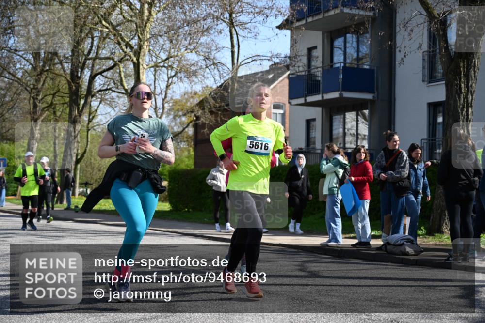 12.04.2026 - 45. Internationalen Wilhelmsburger Insellauf J. Mangold http://msf.ph/oto/9468693 12.04.2026 11:11:04 Ziel 2320, 5616, 2548, 2673, 2326, 4633, 2867, 2867, 3658, 2868, 3758, 4252, 4744, 4430, 2644, 3112, 2725, 2770 meine-sportfotos.de