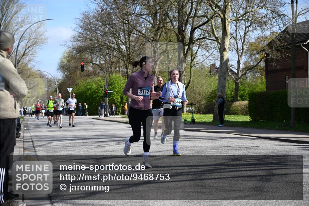12.04.2026 - 45. Internationalen Wilhelmsburger Insellauf J. Mangold http://msf.ph/oto/9468753 12.04.2026 11:11:34 Ziel 3758, 4252, 4744, 4430, 2644, 3112, 2725, 2770, 3029, 3028, 3751, 4920, 3046, 2817, 2916, 4971, 2489, 3844 meine-sportfotos.de
