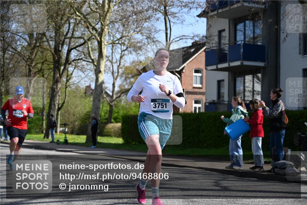 12.04.2026 - 45. Internationalen Wilhelmsburger Insellauf J. Mangold http://msf.ph/oto/9468806 12.04.2026 11:11:50 Ziel 3112, 2725, 2770, 3029, 3028, 3751, 4920, 3046, 2817, 2916, 4971, 2489, 3844, 5741, 2668, 2816, 2918, 3589, 2135 meine-sportfotos.de