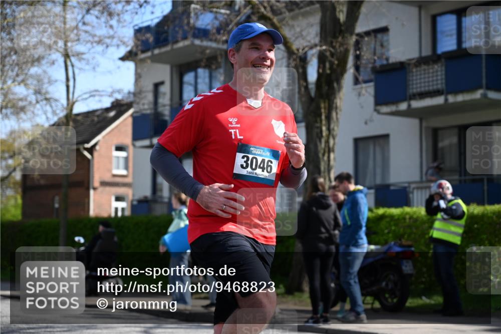 12.04.2026 - 45. Internationalen Wilhelmsburger Insellauf J. Mangold http://msf.ph/oto/9468823 12.04.2026 11:11:53 Ziel 3029, 3028, 3751, 4920, 3046, 2817, 2916, 4971, 2489, 3844, 5741, 2668, 2816, 2918, 3589, 3589, 2135 meine-sportfotos.de