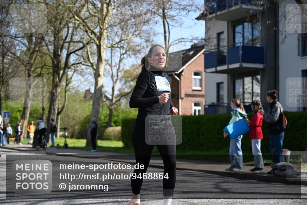 12.04.2026 - 45. Internationalen Wilhelmsburger Insellauf J. Mangold http://msf.ph/oto/9468864 12.04.2026 11:12:03 Ziel 4920, 3046, 2817, 2916, 4971, 2489, 3844, 5741, 2668, 2816, 2816, 2918, 3589, 2135, 2435, 3517, 2739, 3003, 2753 meine-sportfotos.de