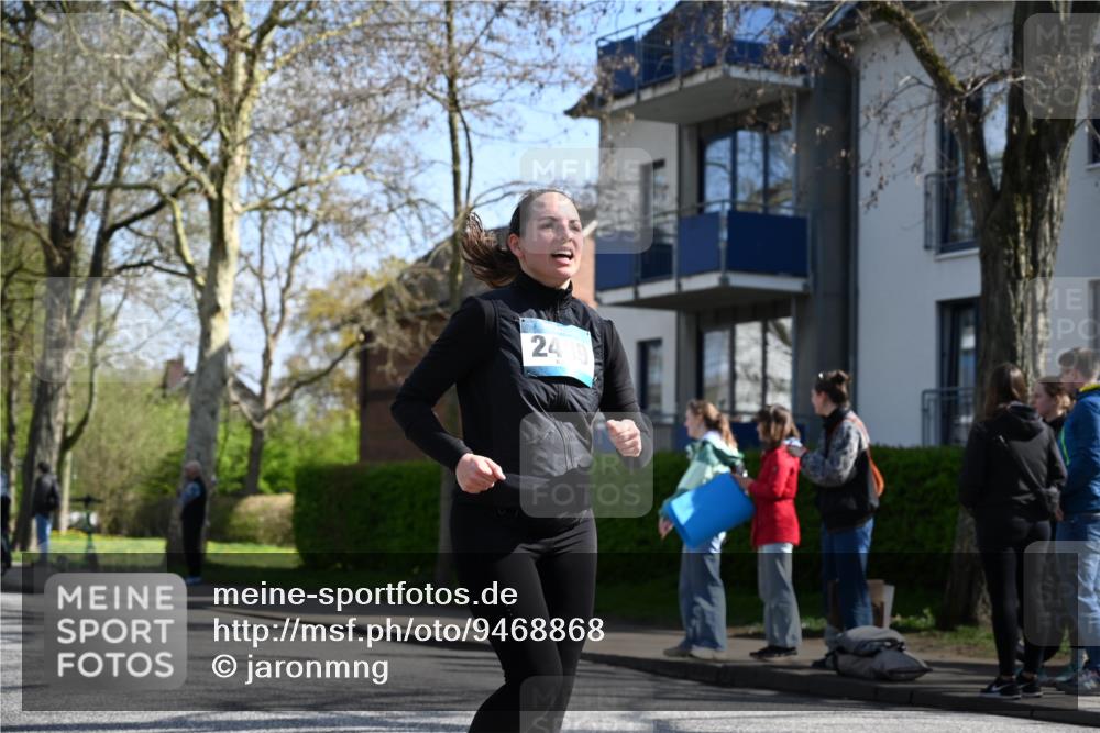 12.04.2026 - 45. Internationalen Wilhelmsburger Insellauf J. Mangold http://msf.ph/oto/9468868 12.04.2026 11:12:03 Ziel 4920, 3046, 2817, 2916, 4971, 2489, 3844, 5741, 2668, 2816, 2816, 2918, 3589, 2135, 2435, 3517, 2739, 3003, 2753 meine-sportfotos.de