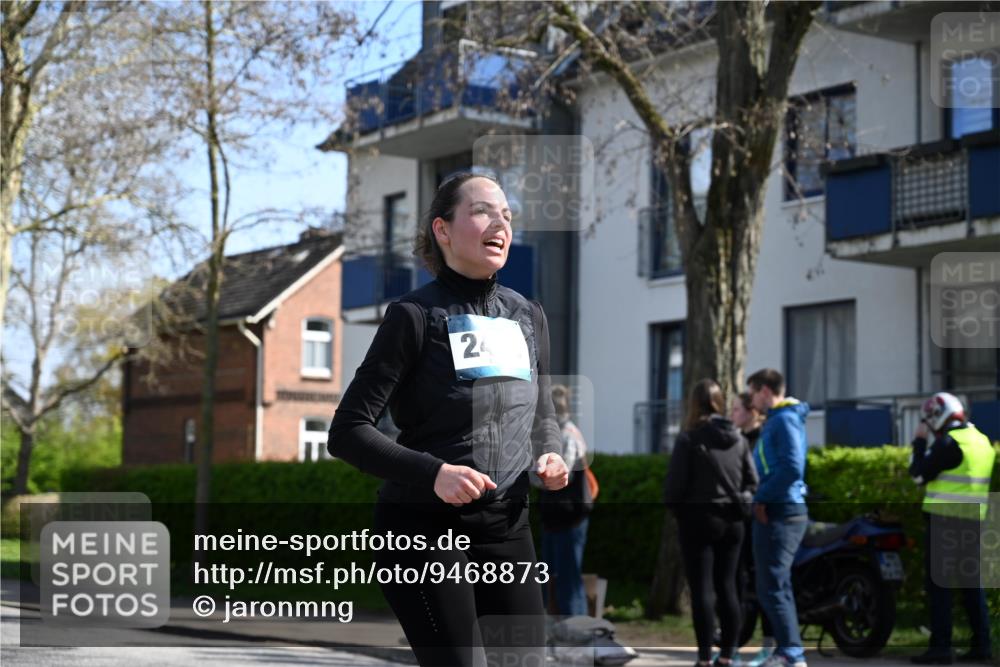 12.04.2026 - 45. Internationalen Wilhelmsburger Insellauf J. Mangold http://msf.ph/oto/9468873 12.04.2026 11:12:03 Ziel 4920, 3046, 2817, 2916, 4971, 2489, 3844, 5741, 2668, 2816, 2816, 2918, 3589, 2135, 2435, 3517, 2739, 3003, 2753 meine-sportfotos.de