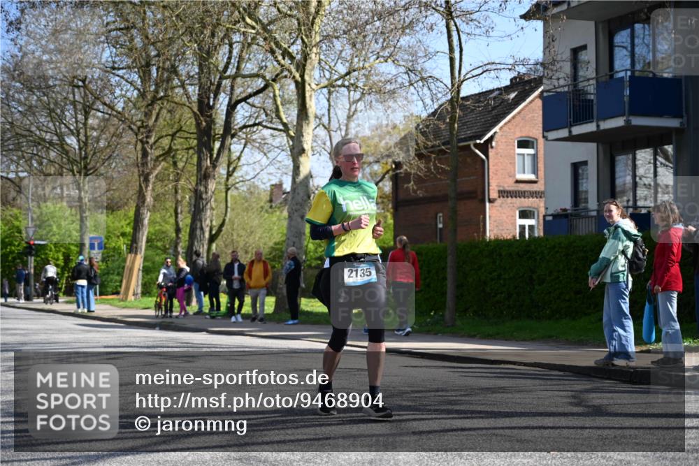 12.04.2026 - 45. Internationalen Wilhelmsburger Insellauf J. Mangold http://msf.ph/oto/9468904 12.04.2026 11:12:17 Ziel 4971, 2489, 3844, 5741, 2668, 2816, 2918, 3589, 2135, 2435, 3517, 2739, 3003, 2753, 2272, 3718, 3405, 3718, 3405 meine-sportfotos.de