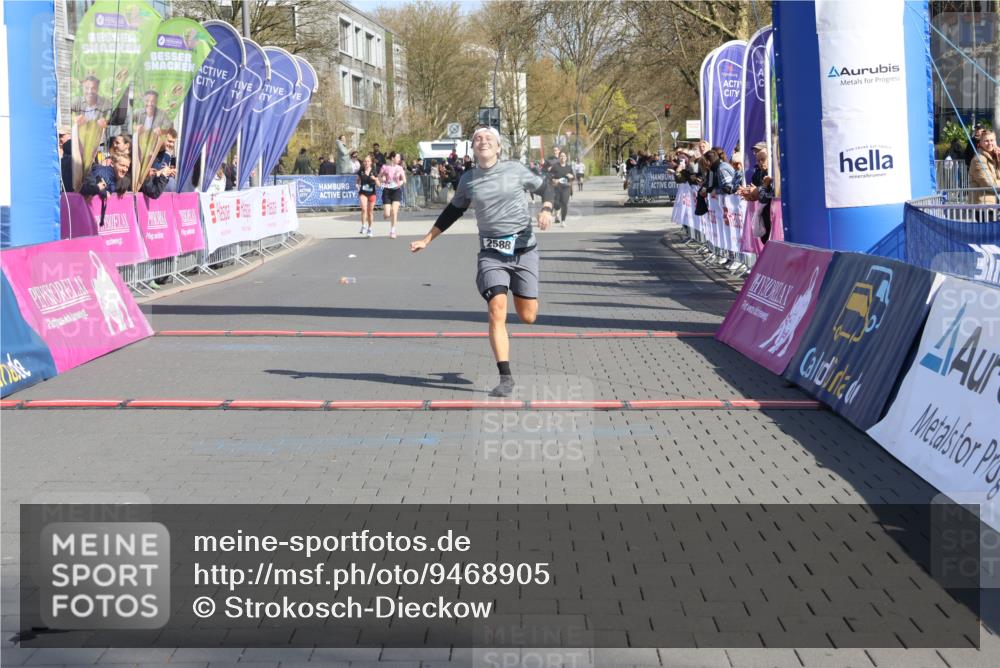 12.04.2026 - 45. Internationalen Wilhelmsburger Insellauf Strokosch-Dieckow http://msf.ph/oto/9468905 12.04.2026 11:22:01 Ziel 2588 meine-sportfotos.de
