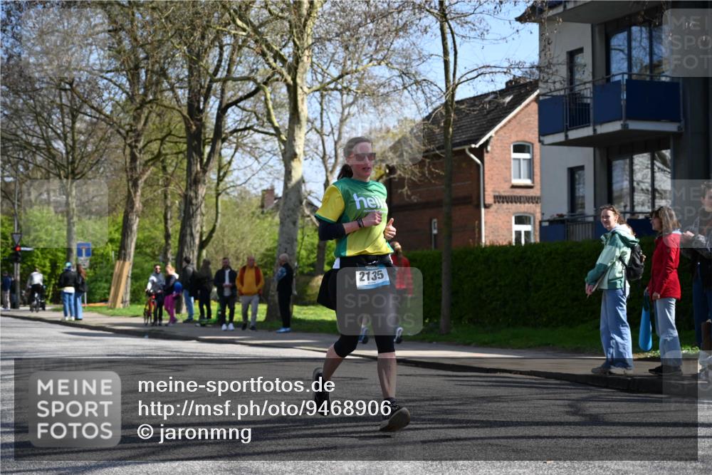 12.04.2026 - 45. Internationalen Wilhelmsburger Insellauf J. Mangold http://msf.ph/oto/9468906 12.04.2026 11:12:17 Ziel 4971, 2489, 3844, 5741, 2668, 2816, 2918, 3589, 2135, 2435, 3517, 2739, 3003, 2753, 2272, 3718, 3405, 3718, 3405 meine-sportfotos.de