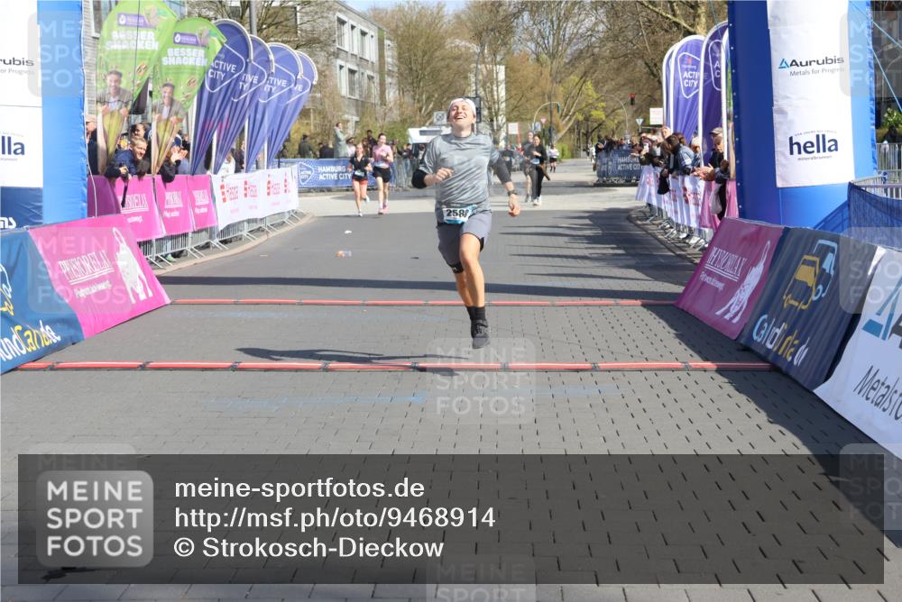 12.04.2026 - 45. Internationalen Wilhelmsburger Insellauf Strokosch-Dieckow http://msf.ph/oto/9468914 12.04.2026 11:22:02 Ziel 2588 meine-sportfotos.de