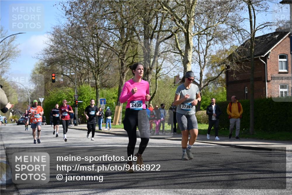 12.04.2026 - 45. Internationalen Wilhelmsburger Insellauf J. Mangold http://msf.ph/oto/9468922 12.04.2026 11:12:27 Ziel 2816, 2918, 3589, 2135, 2435, 3517, 2739, 3003, 2753, 2272, 3718, 3405 meine-sportfotos.de