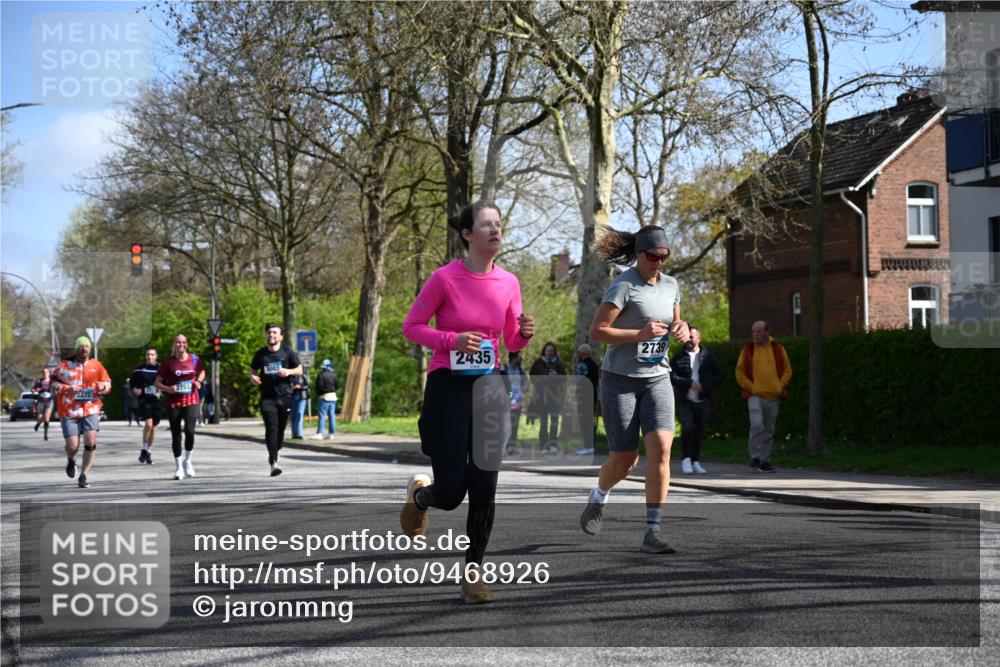 12.04.2026 - 45. Internationalen Wilhelmsburger Insellauf J. Mangold http://msf.ph/oto/9468926 12.04.2026 11:12:27 Ziel 2816, 2918, 3589, 2135, 2435, 3517, 2739, 3003, 2753, 2272, 3718, 3405 meine-sportfotos.de