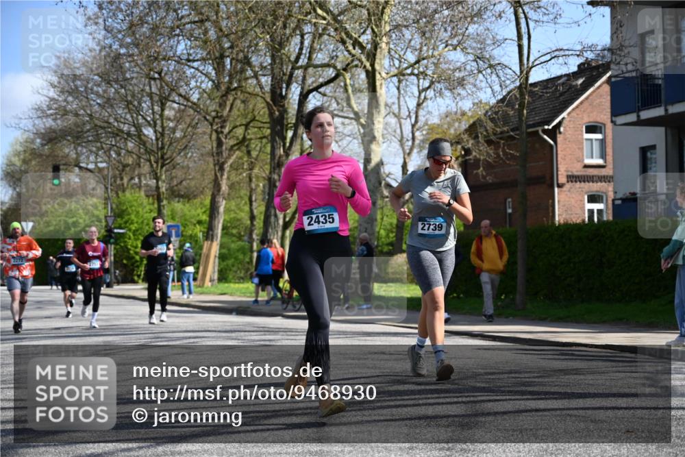 12.04.2026 - 45. Internationalen Wilhelmsburger Insellauf J. Mangold http://msf.ph/oto/9468930 12.04.2026 11:12:27 Ziel 2816, 2918, 3589, 2135, 2435, 3517, 2739, 3003, 2753, 2272, 3718, 3405 meine-sportfotos.de