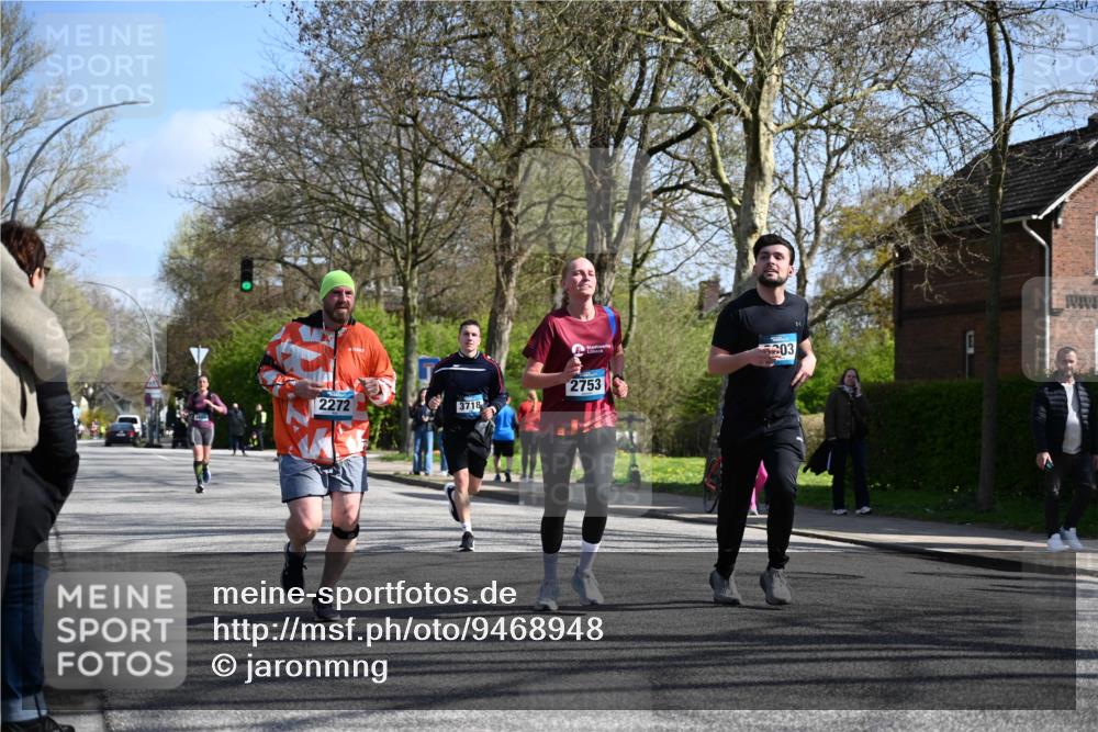 12.04.2026 - 45. Internationalen Wilhelmsburger Insellauf J. Mangold http://msf.ph/oto/9468948 12.04.2026 11:12:32 Ziel 2135, 2435, 3517, 2739, 3003, 2753, 2272, 3718, 3405, 3714, 3703 meine-sportfotos.de