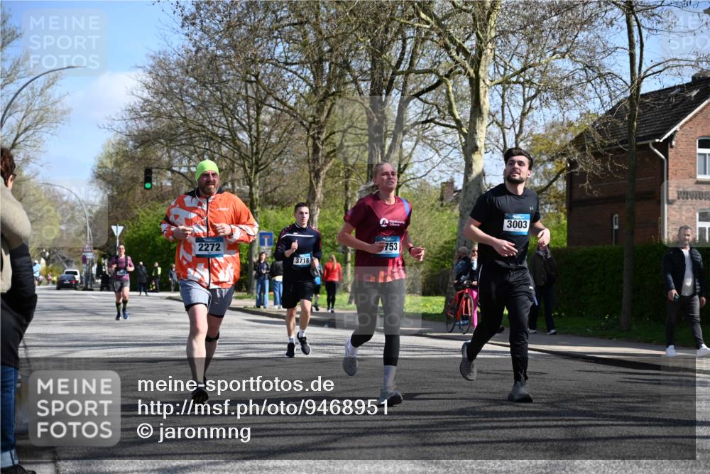 12.04.2026 - 45. Internationalen Wilhelmsburger Insellauf J. Mangold http://msf.ph/oto/9468951 12.04.2026 11:12:32 Ziel 2135, 2435, 3517, 2739, 3003, 2753, 2272, 3718, 3405, 3714, 3703 meine-sportfotos.de