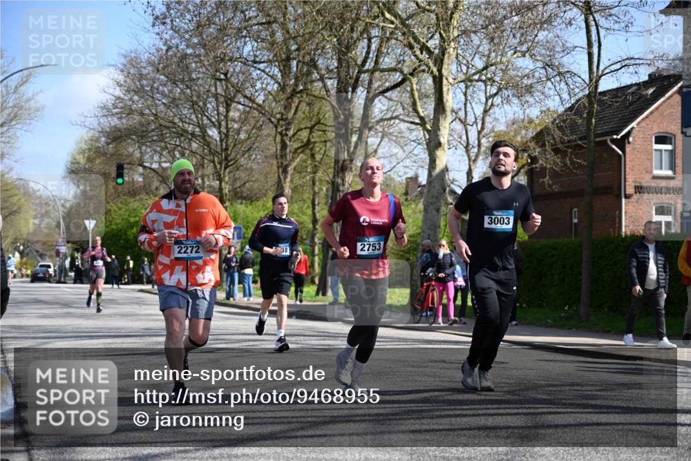 12.04.2026 - 45. Internationalen Wilhelmsburger Insellauf J. Mangold http://msf.ph/oto/9468955 12.04.2026 11:12:32 Ziel 2135, 2435, 3517, 2739, 3003, 2753, 2272, 3718, 3405, 3714, 3703 meine-sportfotos.de