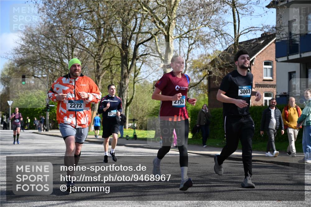 12.04.2026 - 45. Internationalen Wilhelmsburger Insellauf J. Mangold http://msf.ph/oto/9468967 12.04.2026 11:12:33 Ziel 2135, 2435, 3517, 2739, 3003, 2753, 2272, 3718, 3405, 3714, 3703 meine-sportfotos.de