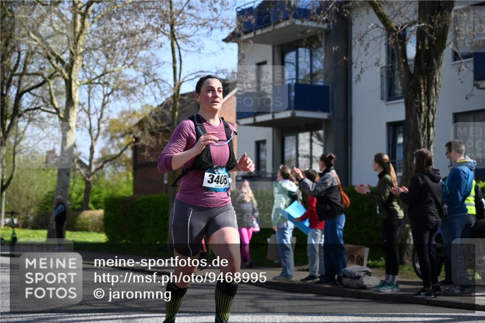 12.04.2026 - 45. Internationalen Wilhelmsburger Insellauf J. Mangold http://msf.ph/oto/9468995 12.04.2026 11:12:40 Ziel 2435, 3517, 2739, 3003, 2753, 2272, 3718, 3405, 3714, 3703, 3092, 3155 meine-sportfotos.de