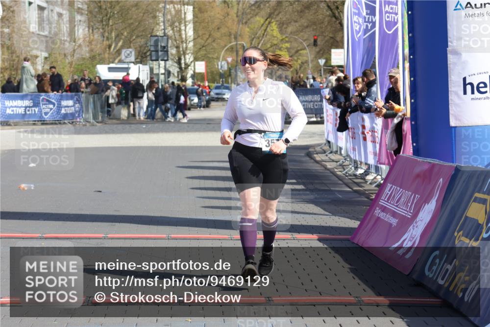 12.04.2026 - 45. Internationalen Wilhelmsburger Insellauf Strokosch-Dieckow http://msf.ph/oto/9469129 12.04.2026 11:22:32 Ziel 3579 meine-sportfotos.de