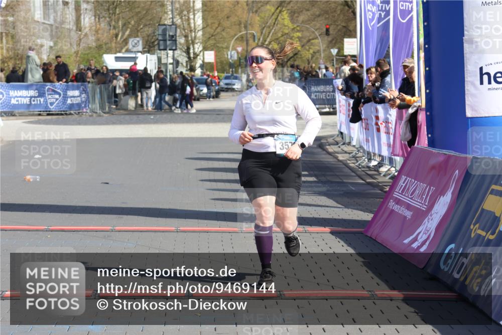 12.04.2026 - 45. Internationalen Wilhelmsburger Insellauf Strokosch-Dieckow http://msf.ph/oto/9469144 12.04.2026 11:22:32 Ziel 3579 meine-sportfotos.de