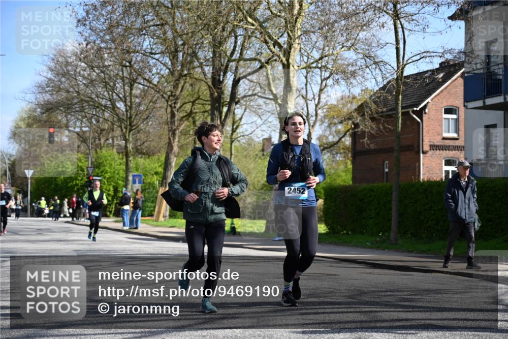 12.04.2026 - 45. Internationalen Wilhelmsburger Insellauf J. Mangold http://msf.ph/oto/9469190 12.04.2026 11:14:24 Ziel 2404, 4982, 3343, 2452, 3018, 2424, 2565, 3508, 2165 meine-sportfotos.de