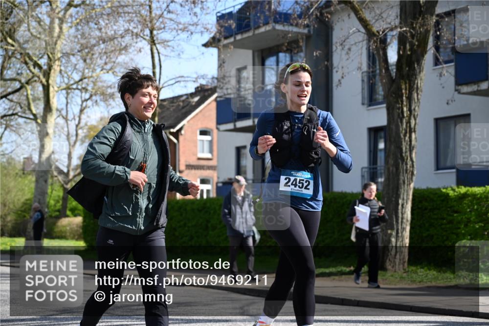 12.04.2026 - 45. Internationalen Wilhelmsburger Insellauf J. Mangold http://msf.ph/oto/9469211 12.04.2026 11:14:25 Ziel 2404, 4982, 3343, 2452, 3018, 2424, 2565, 3508, 2165 meine-sportfotos.de