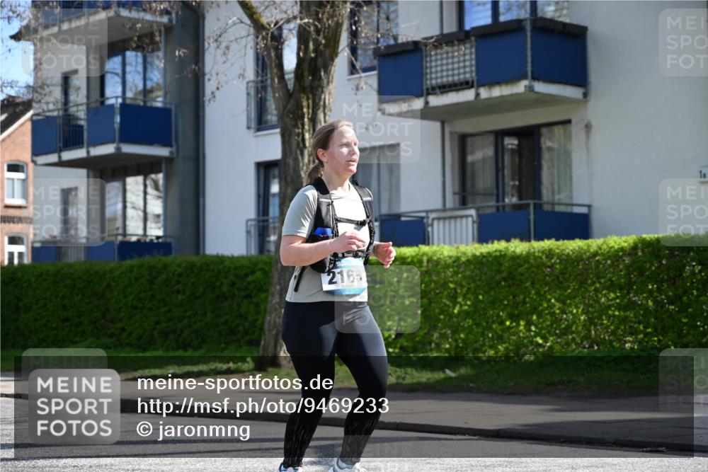 12.04.2026 - 45. Internationalen Wilhelmsburger Insellauf J. Mangold http://msf.ph/oto/9469233 12.04.2026 11:14:48 Ziel 2565, 3508, 2165, 2510, 3681, 2157, 2993, 2137, 2137, 3607 meine-sportfotos.de