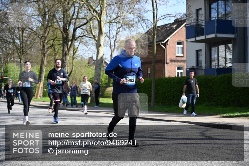 12.04.2026 - 45. Internationalen Wilhelmsburger Insellauf J. Mangold http://msf.ph/oto/9469241 12.04.2026 11:14:57 Ziel 3508, 2165, 2510, 3681, 2157, 2157, 2993, 2137, 3607 meine-sportfotos.de