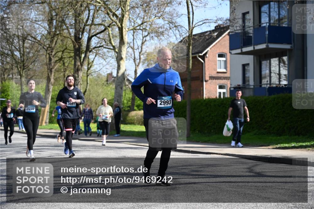 12.04.2026 - 45. Internationalen Wilhelmsburger Insellauf J. Mangold http://msf.ph/oto/9469242 12.04.2026 11:14:57 Ziel 3508, 2165, 2510, 3681, 2157, 2157, 2993, 2137, 3607 meine-sportfotos.de
