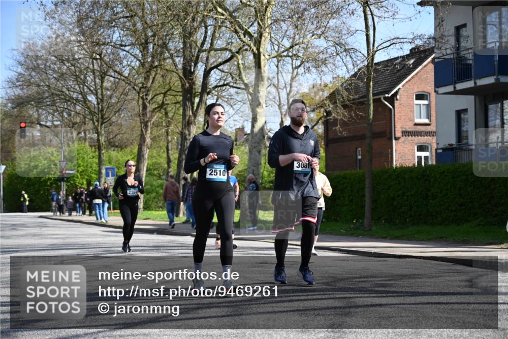 12.04.2026 - 45. Internationalen Wilhelmsburger Insellauf J. Mangold http://msf.ph/oto/9469261 12.04.2026 11:14:58 Ziel 3508, 2165, 2510, 3681, 2157, 2993, 2993, 2137, 3607 meine-sportfotos.de