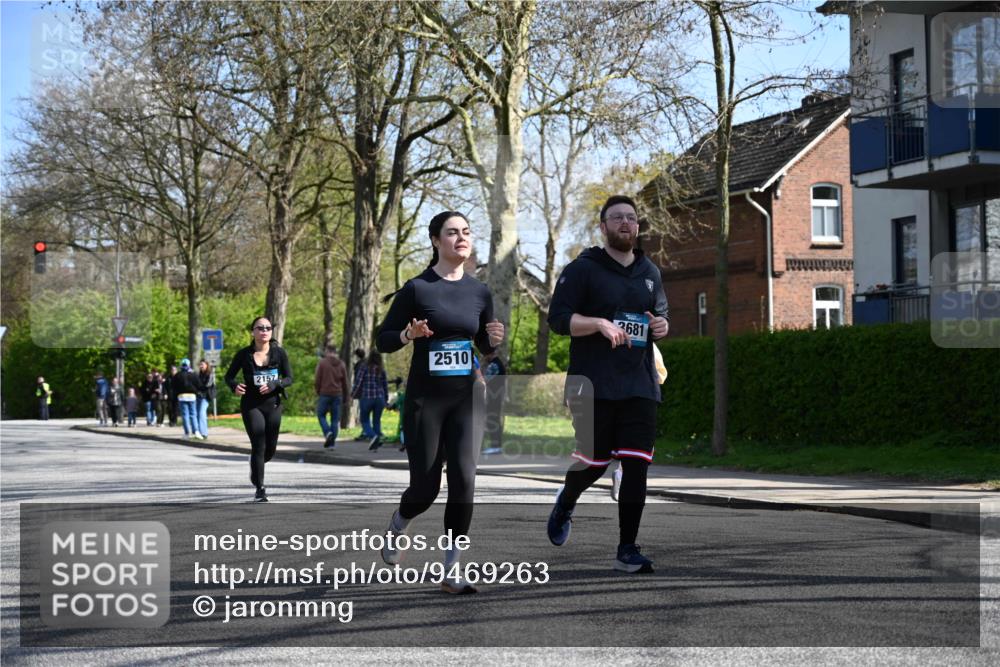 12.04.2026 - 45. Internationalen Wilhelmsburger Insellauf J. Mangold http://msf.ph/oto/9469263 12.04.2026 11:14:59 Ziel 3508, 2165, 2510, 3681, 2157, 2993, 2137, 3607 meine-sportfotos.de