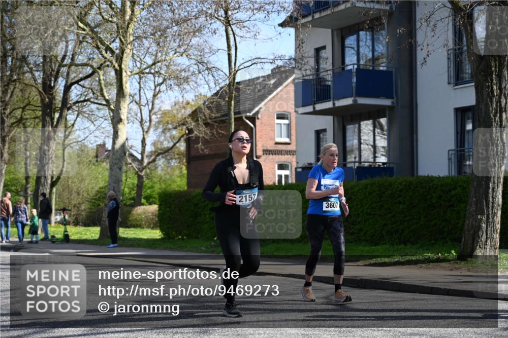 12.04.2026 - 45. Internationalen Wilhelmsburger Insellauf J. Mangold http://msf.ph/oto/9469273 12.04.2026 11:15:02 Ziel 3508, 2165, 2510, 3681, 2157, 2993, 2137, 3607, 3607, 2561 meine-sportfotos.de