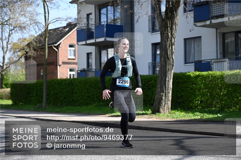 12.04.2026 - 45. Internationalen Wilhelmsburger Insellauf J. Mangold http://msf.ph/oto/9469377 12.04.2026 11:16:15 Ziel 2296, 4497, 3543, 2329, 5756, 3891, 3891, 4590, 2828, 2823 meine-sportfotos.de