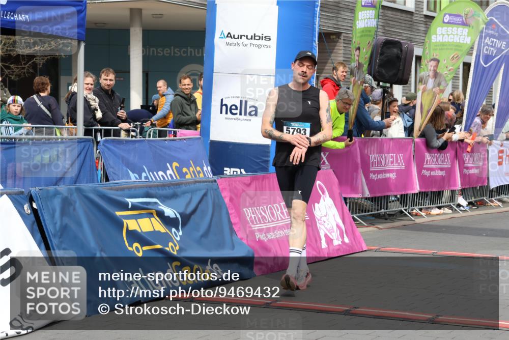 12.04.2026 - 45. Internationalen Wilhelmsburger Insellauf Strokosch-Dieckow http://msf.ph/oto/9469432 12.04.2026 12:50:01 Ziel 5793 meine-sportfotos.de