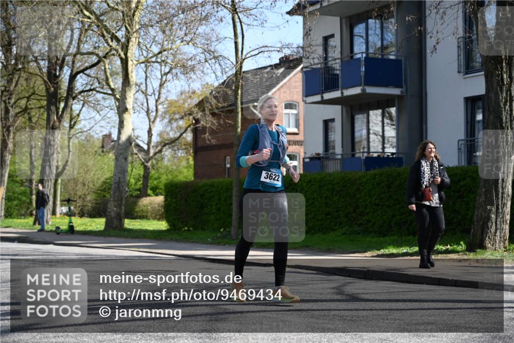 12.04.2026 - 45. Internationalen Wilhelmsburger Insellauf J. Mangold http://msf.ph/oto/9469434 12.04.2026 11:16:51 Ziel 5756, 3891, 4590, 2828, 2823, 3622, 3080, 2597, 4136 meine-sportfotos.de