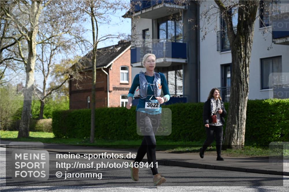 12.04.2026 - 45. Internationalen Wilhelmsburger Insellauf J. Mangold http://msf.ph/oto/9469441 12.04.2026 11:16:51 Ziel 5756, 3891, 4590, 2828, 2823, 3622, 3080, 2597, 4136 meine-sportfotos.de