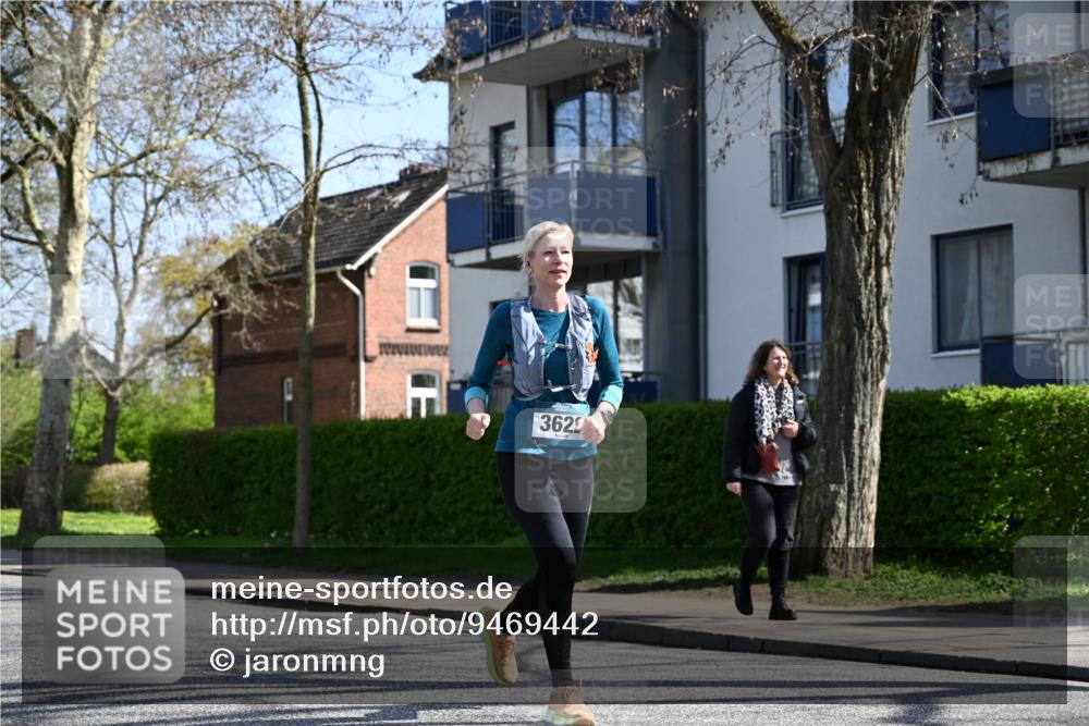 12.04.2026 - 45. Internationalen Wilhelmsburger Insellauf J. Mangold http://msf.ph/oto/9469442 12.04.2026 11:16:51 Ziel 5756, 3891, 4590, 2828, 2823, 3622, 3080, 2597, 4136 meine-sportfotos.de