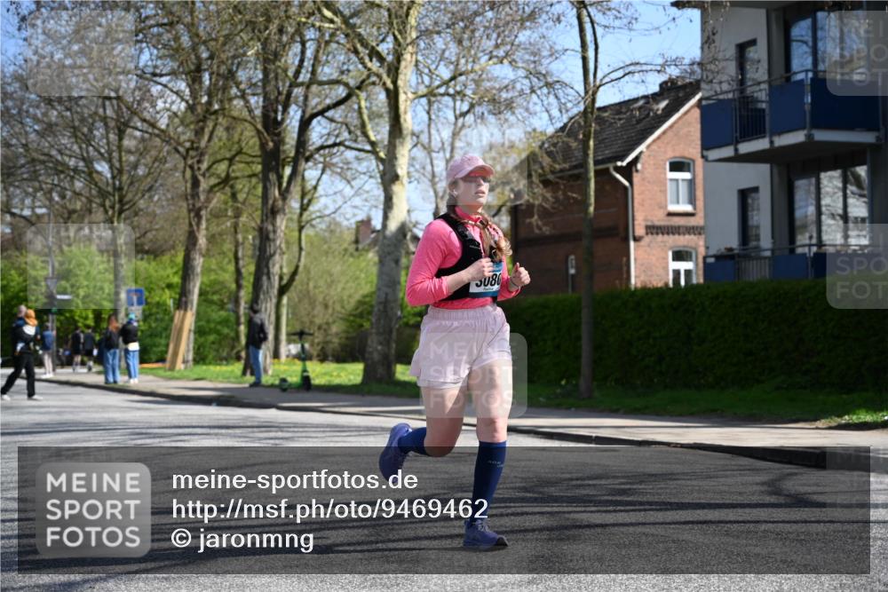 12.04.2026 - 45. Internationalen Wilhelmsburger Insellauf J. Mangold http://msf.ph/oto/9469462 12.04.2026 11:17:03 Ziel 3622, 3080, 2597, 4136, 2419, 2420, 2312, 2241 meine-sportfotos.de