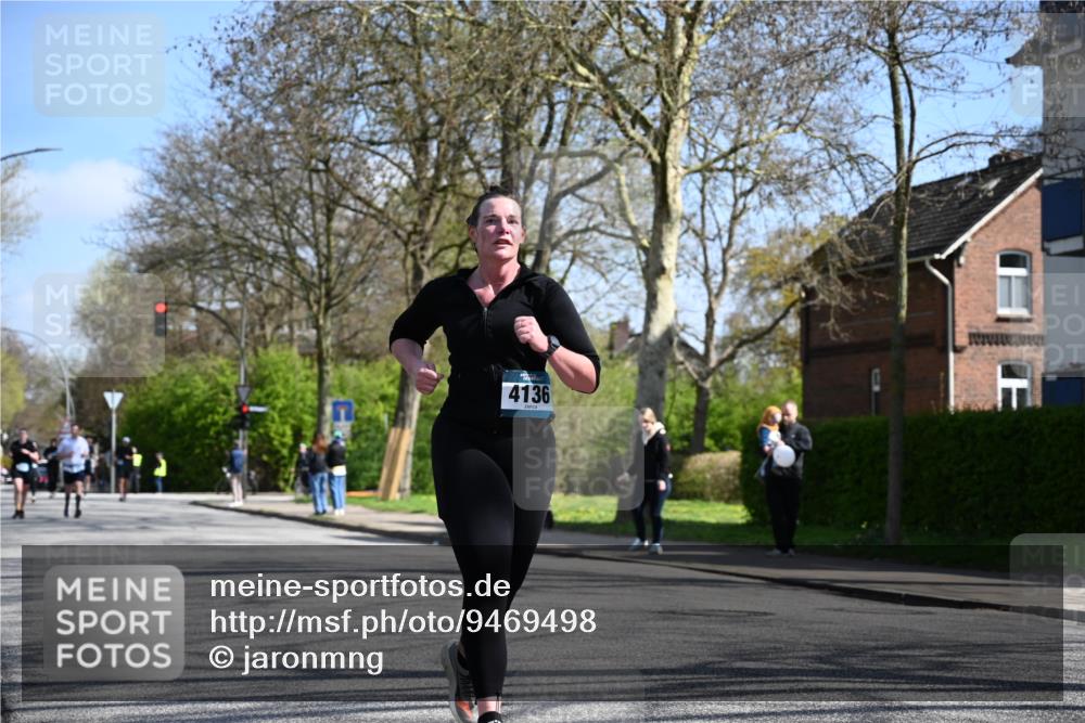 12.04.2026 - 45. Internationalen Wilhelmsburger Insellauf J. Mangold http://msf.ph/oto/9469498 12.04.2026 11:17:17 Ziel 3080, 2597, 4136, 2419, 2420, 2312, 2241, 5309, 3944, 5309, 3944, 3398, 2807, 4191 meine-sportfotos.de