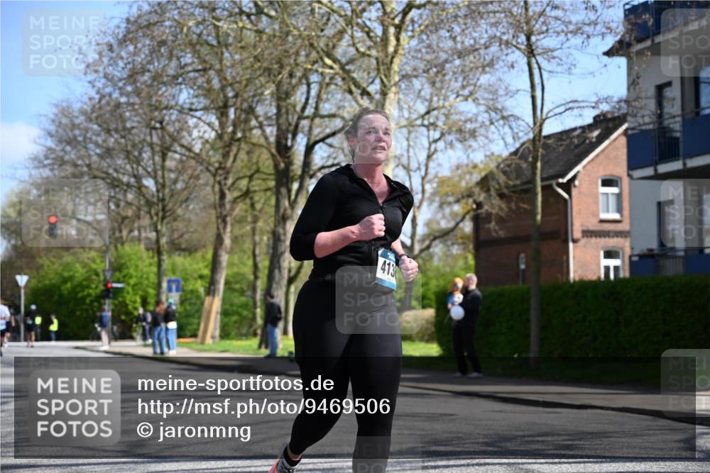 12.04.2026 - 45. Internationalen Wilhelmsburger Insellauf J. Mangold http://msf.ph/oto/9469506 12.04.2026 11:17:18 Ziel 2597, 4136, 2419, 2420, 2312, 2241, 5309, 3944, 3398, 3398, 2807, 4191 meine-sportfotos.de