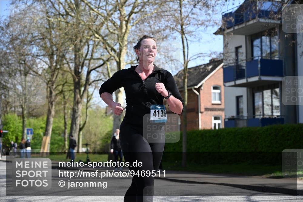 12.04.2026 - 45. Internationalen Wilhelmsburger Insellauf J. Mangold http://msf.ph/oto/9469511 12.04.2026 11:17:18 Ziel 2597, 4136, 2419, 2420, 2312, 2241, 5309, 3944, 3398, 3398, 2807, 4191 meine-sportfotos.de