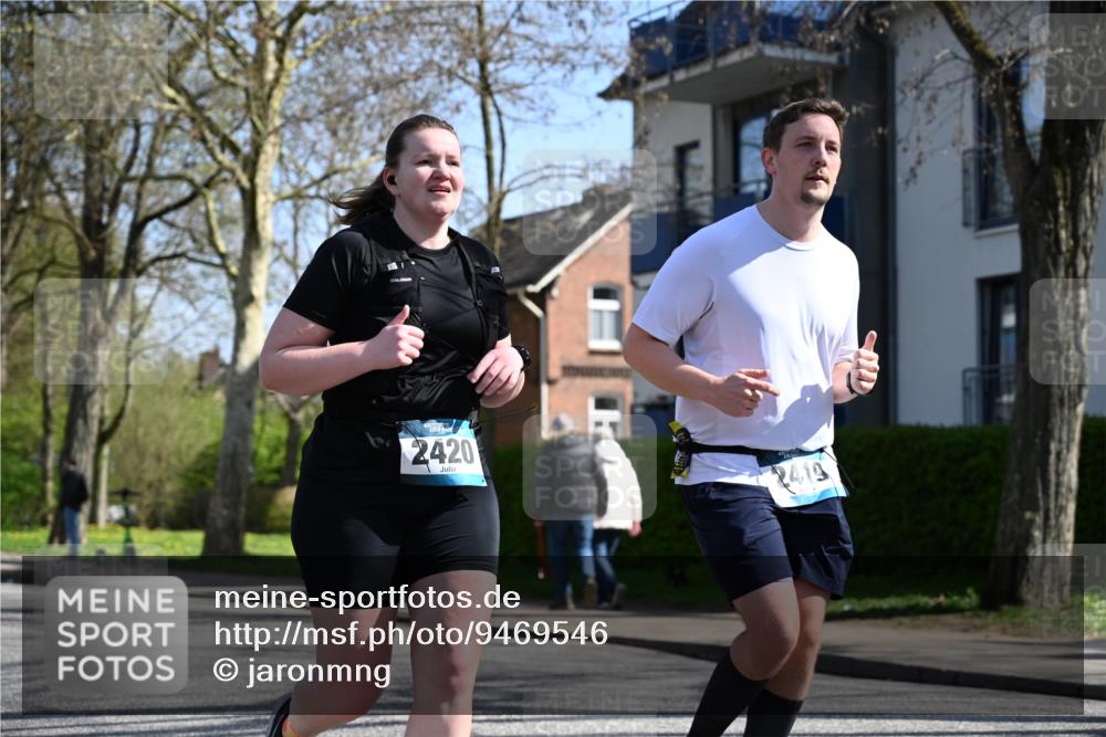 12.04.2026 - 45. Internationalen Wilhelmsburger Insellauf J. Mangold http://msf.ph/oto/9469546 12.04.2026 11:17:31 Ziel 4136, 2419, 2420, 2312, 2241, 5309, 3944, 3398, 2807, 4191, 4786, 4786, 3435, 2240, 5700, 4902, 4918 meine-sportfotos.de