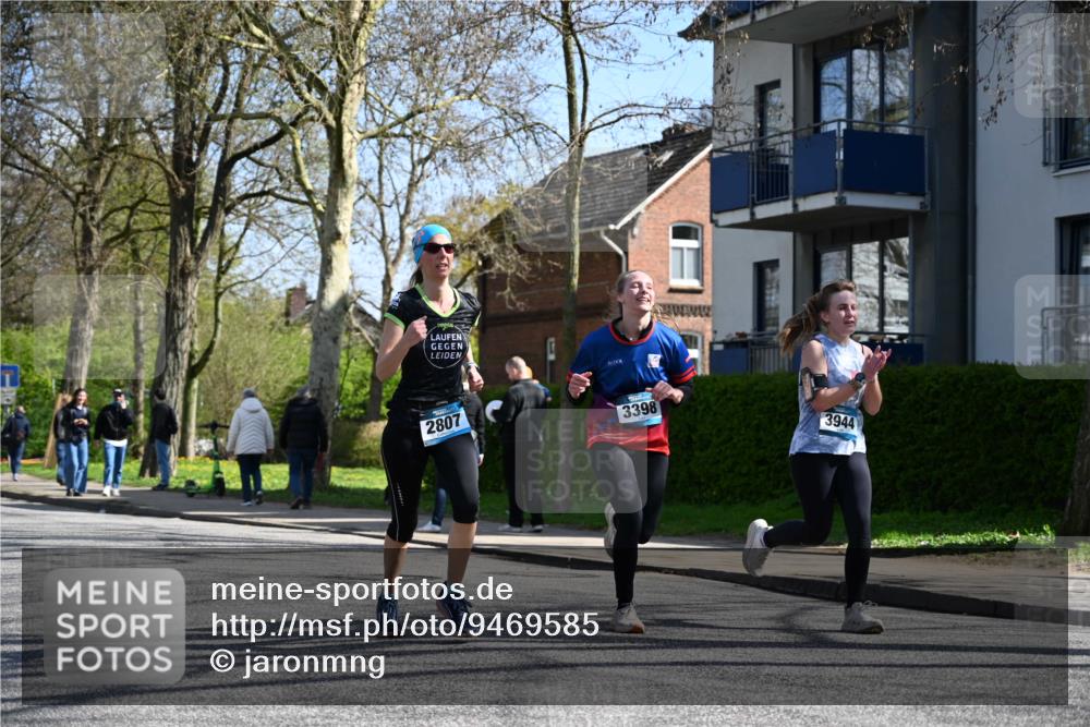 12.04.2026 - 45. Internationalen Wilhelmsburger Insellauf J. Mangold http://msf.ph/oto/9469585 12.04.2026 11:17:45 Ziel 2419, 2420, 2312, 2241, 5309, 3944, 3398, 2807, 4191, 4786, 3435, 2240, 2240, 5700, 4902, 4918 meine-sportfotos.de