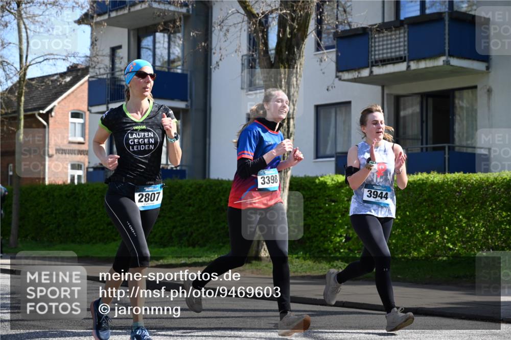12.04.2026 - 45. Internationalen Wilhelmsburger Insellauf J. Mangold http://msf.ph/oto/9469603 12.04.2026 11:17:46 Ziel 2419, 2420, 2312, 2241, 5309, 3944, 3398, 2807, 4191, 4786, 3435, 2240, 5700, 4902, 4918 meine-sportfotos.de