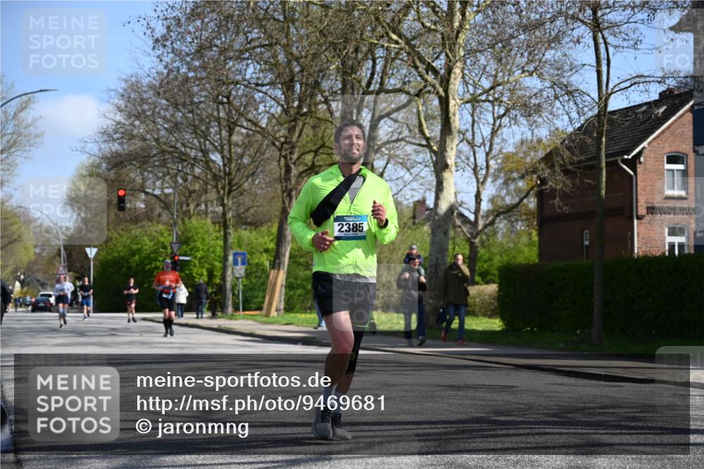 12.04.2026 - 45. Internationalen Wilhelmsburger Insellauf J. Mangold http://msf.ph/oto/9469681 12.04.2026 11:18:20 Ziel 2806, 4582, 4586, 2385, 3633, 3096, 3421, 2322, 4148, 4147, 3104, 4151 meine-sportfotos.de