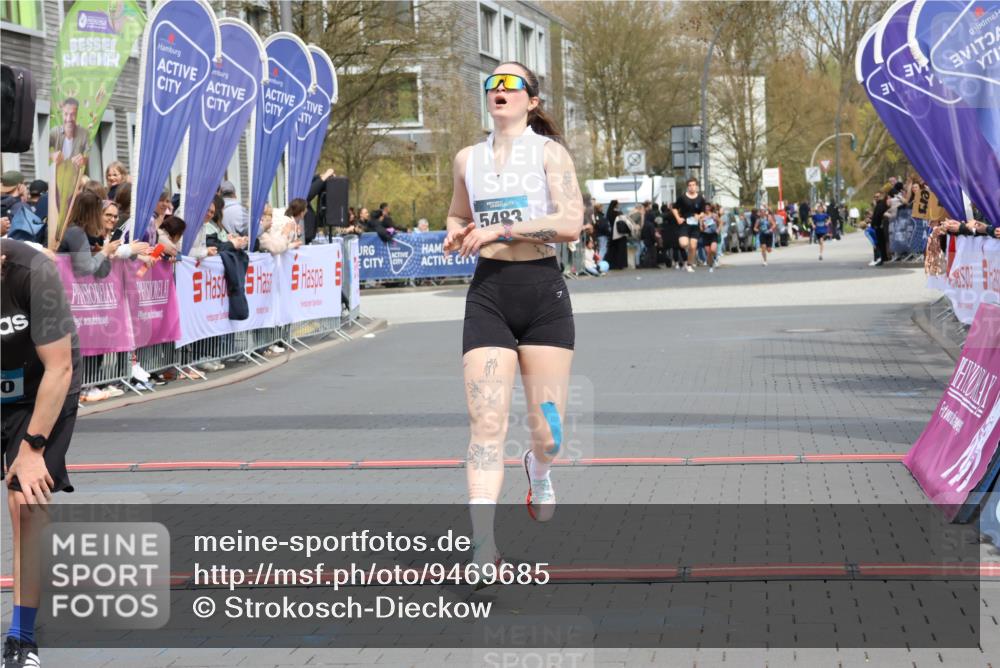 12.04.2026 - 45. Internationalen Wilhelmsburger Insellauf Strokosch-Dieckow http://msf.ph/oto/9469685 12.04.2026 12:50:36 Ziel 5280, 5483 meine-sportfotos.de