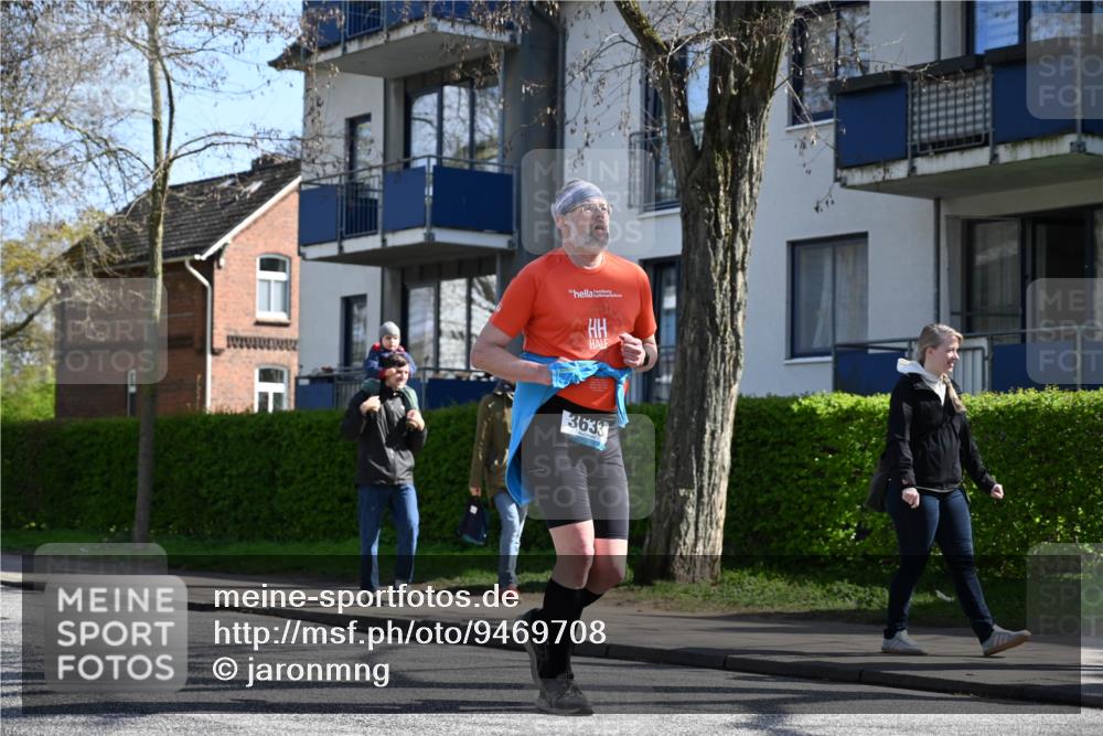 12.04.2026 - 45. Internationalen Wilhelmsburger Insellauf J. Mangold http://msf.ph/oto/9469708 12.04.2026 11:18:31 Ziel 2806, 4582, 4586, 2385, 3633, 3096, 3421, 2322, 4148, 4147, 3104, 4151, 2960 meine-sportfotos.de