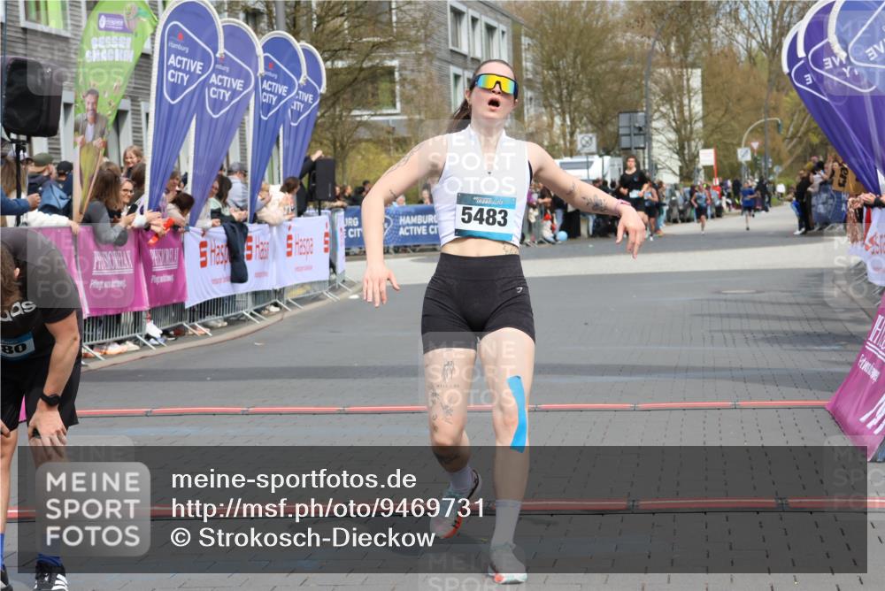 12.04.2026 - 45. Internationalen Wilhelmsburger Insellauf Strokosch-Dieckow http://msf.ph/oto/9469731 12.04.2026 12:50:37 Ziel 5280, 5483 meine-sportfotos.de